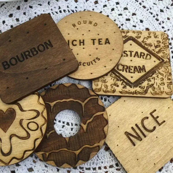 wooden-Biscuit-coasters