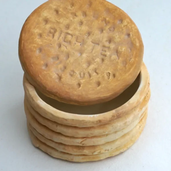 Rich-Tea-Biscuit-Trinket-Box