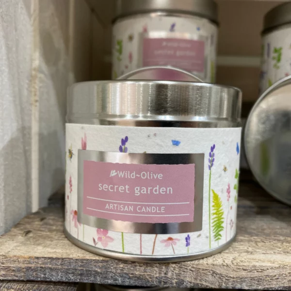 SECRET-GARDEN-ARTISAN-PRESSED-FLOWER-CANDLE