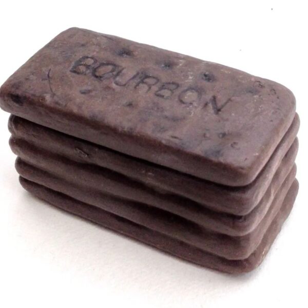 handmade-ceramic-bourbon-biscuit-trinket-box